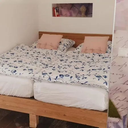 Ferienwohnung van de Bettkantee in Krakow am See Apartment